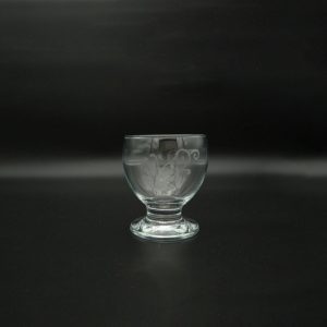mes créations de gravure sur verre avec motif papillon pour ce modèle