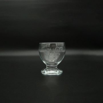 mes créations de gravure sur verre avec motif papillon pour ce modèle